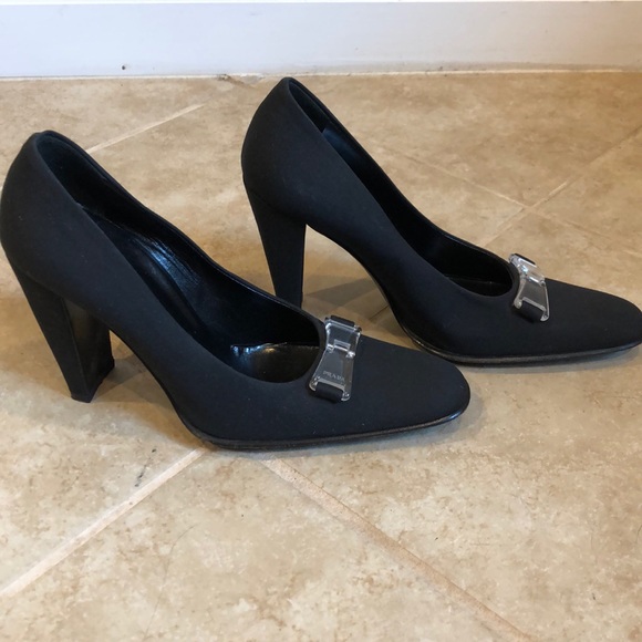 Solid Black Prada Plastic Buckle Heels Sz 37 - Picture 3 of 9